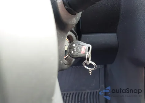 2013 Nissan Rogue S z USA, uszkodzony, nr VIN JN8AS5MV2DW601452